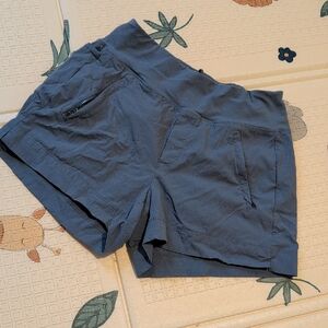 Athleta Trekkie North Shorts